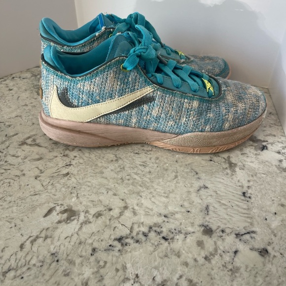 2023 LeBron 20 'All-Star' Pink Diamond Collection Size 8 - Picture 3 of 9